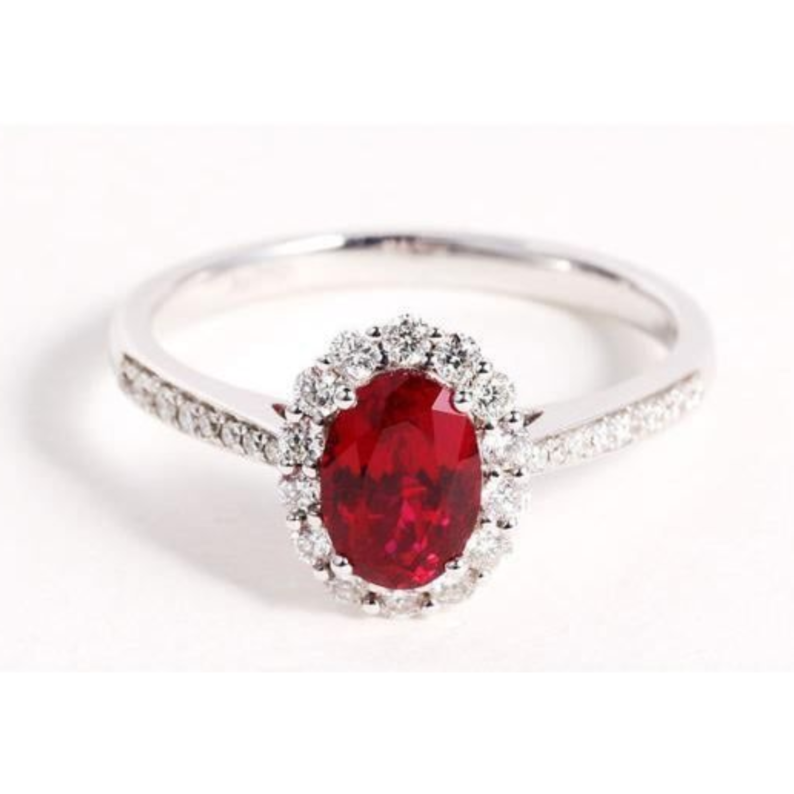 Anillo Clásico Rojo Rubí – Plata 925