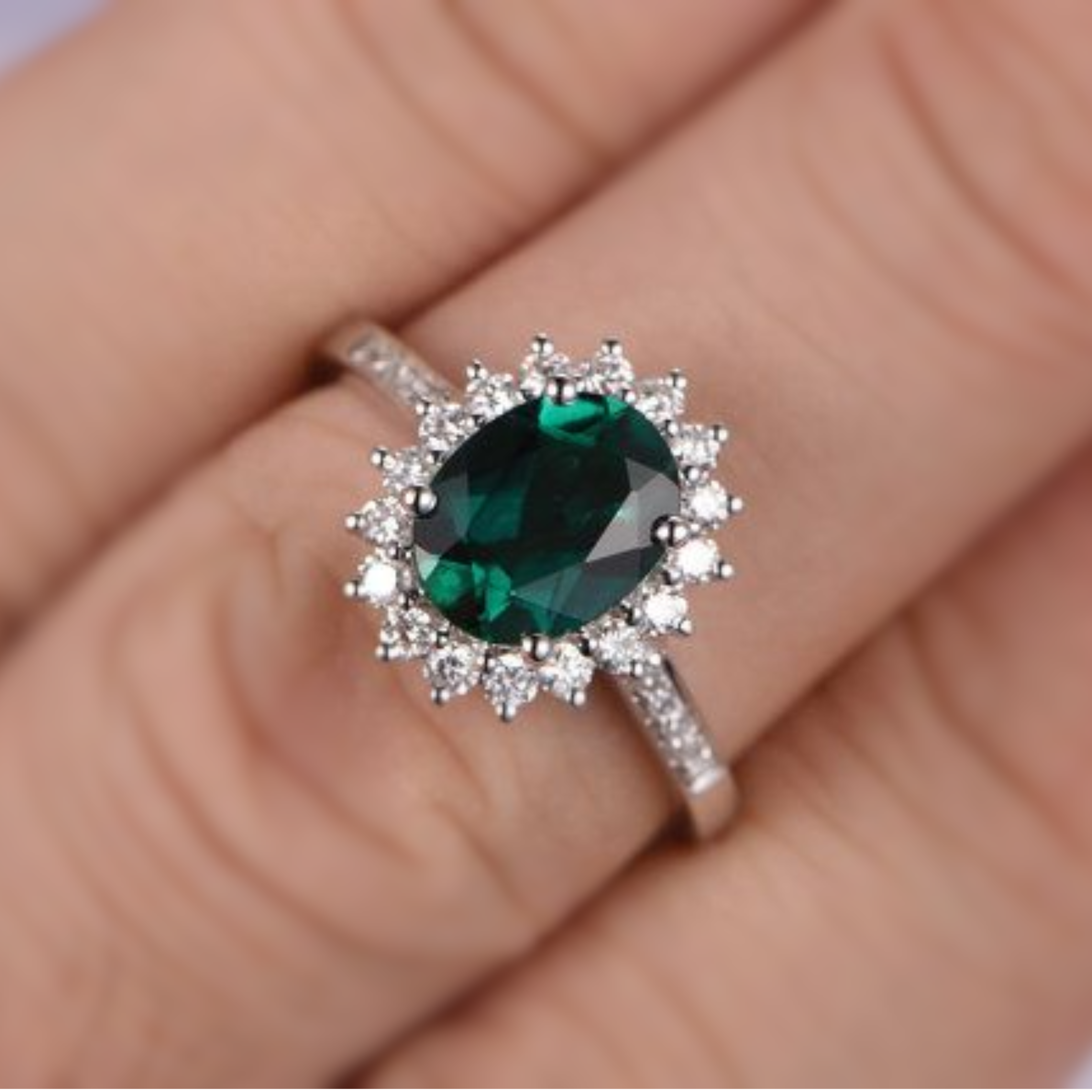 Anillo Clásico Verde Esmeralda – Plata 925